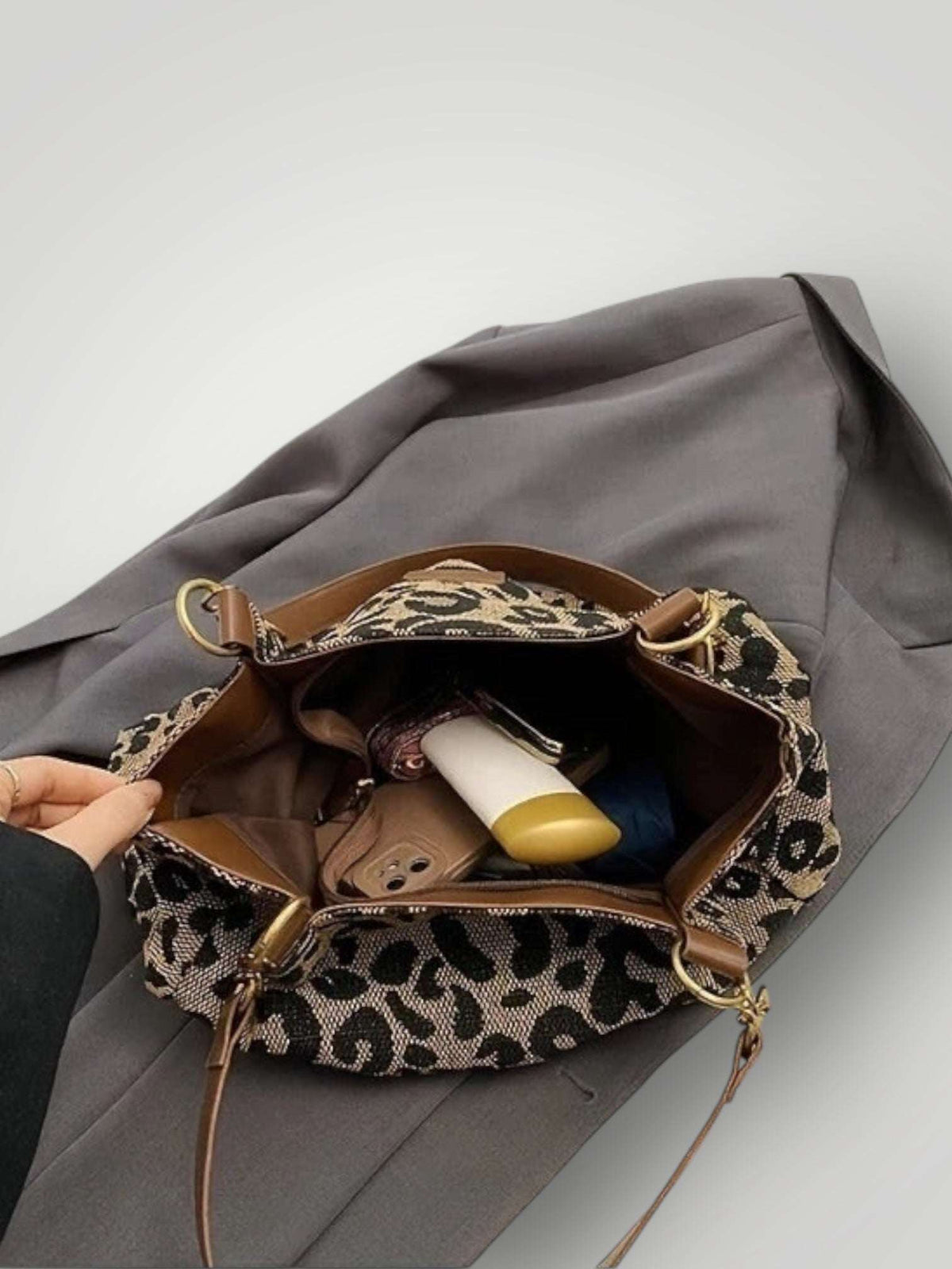 Leonara | Bolso bandolera con estampado de leopardo