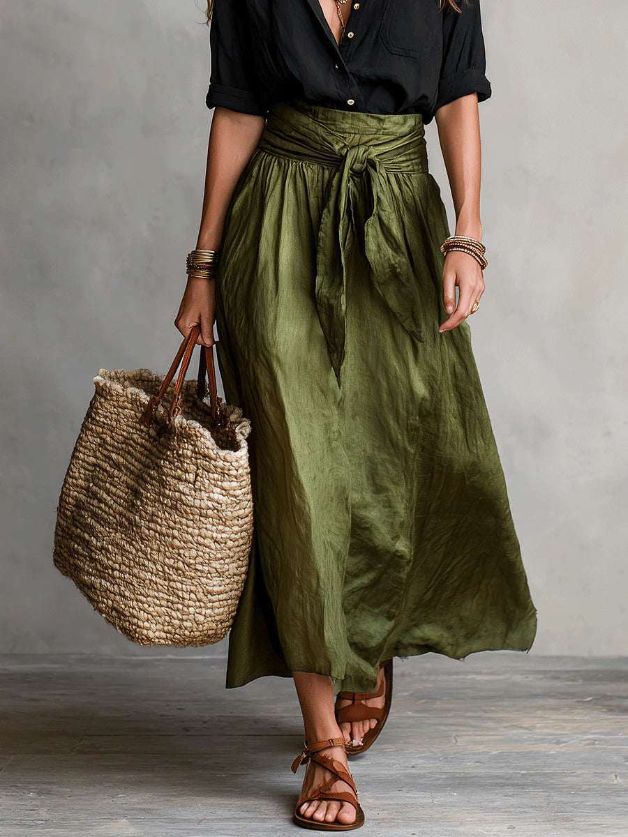 Vera™ | Conjunto de dos piezas: camiseta negra y falda midi verde oliva